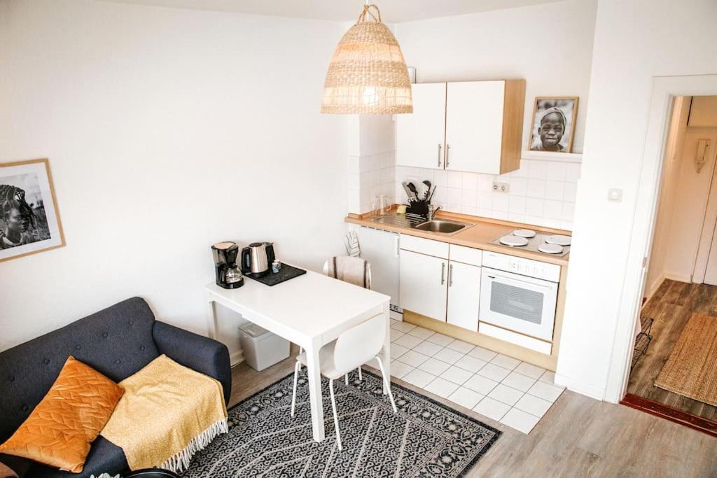 City-Appartement, Holtenauer Strasse Mit 24H Check-In Kiel Exterior photo
